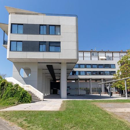 Apartamentos Líbere Pamplona Yamaguchi Exterior foto