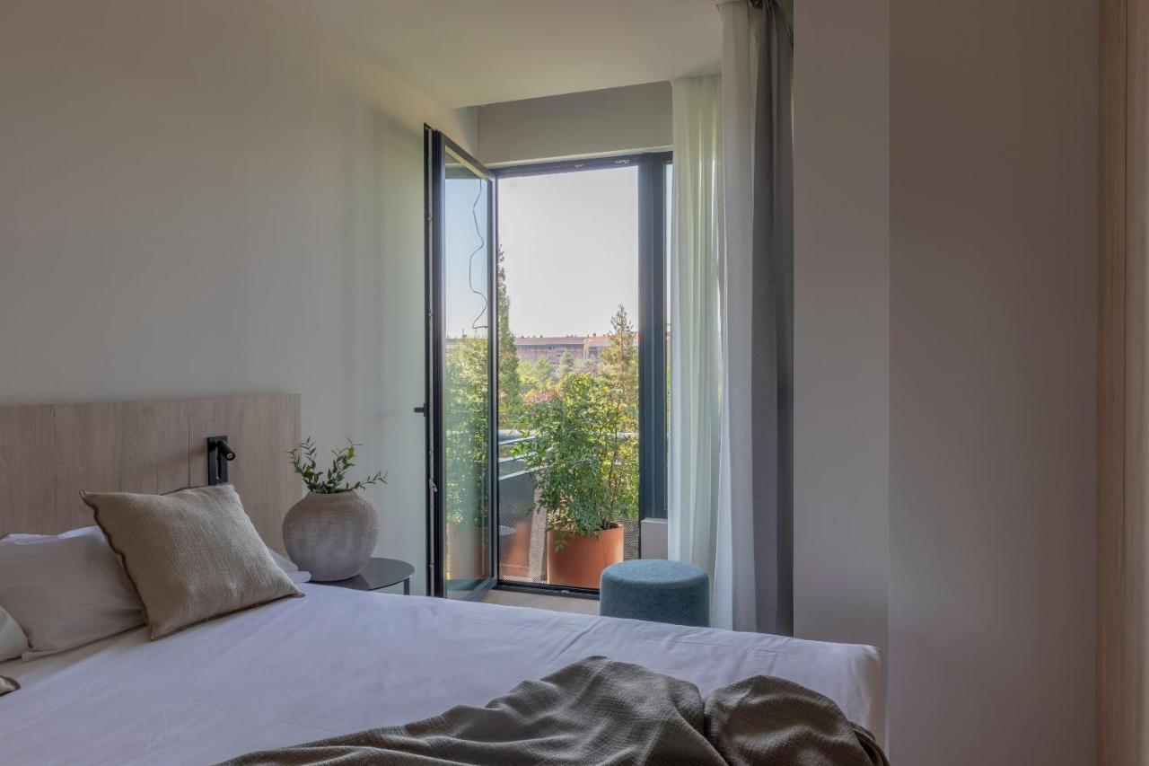 Apartamentos Líbere Pamplona Yamaguchi Exterior foto