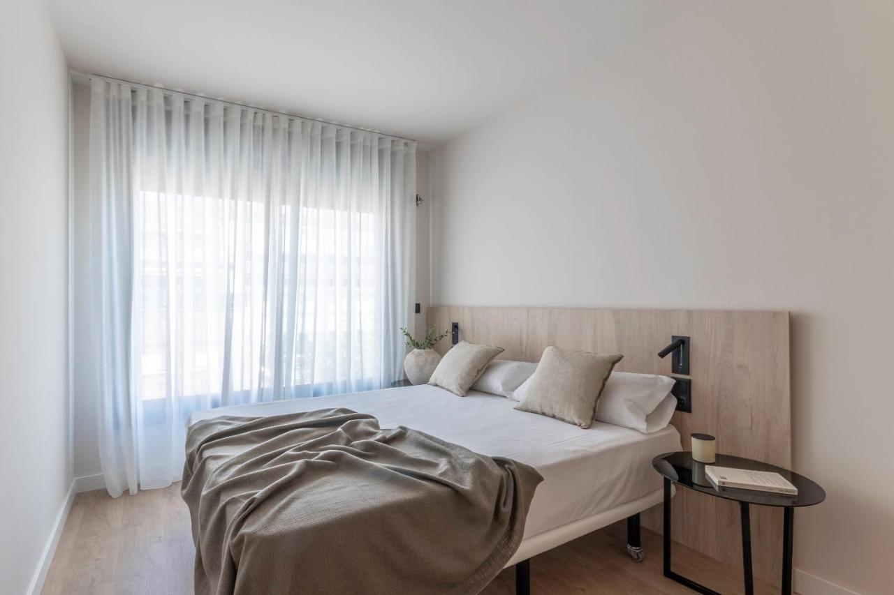 Apartamentos Líbere Pamplona Yamaguchi Exterior foto