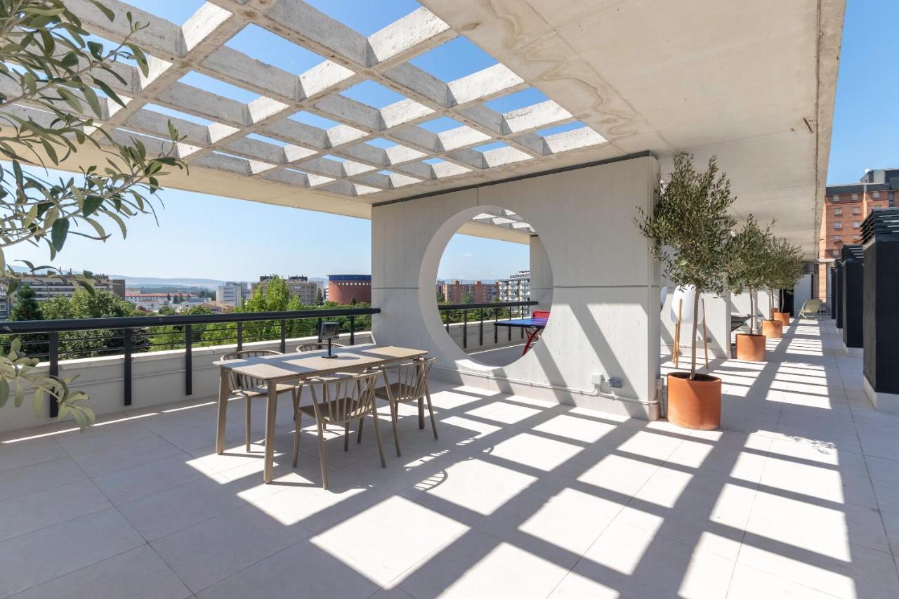 Apartamentos Líbere Pamplona Yamaguchi Exterior foto