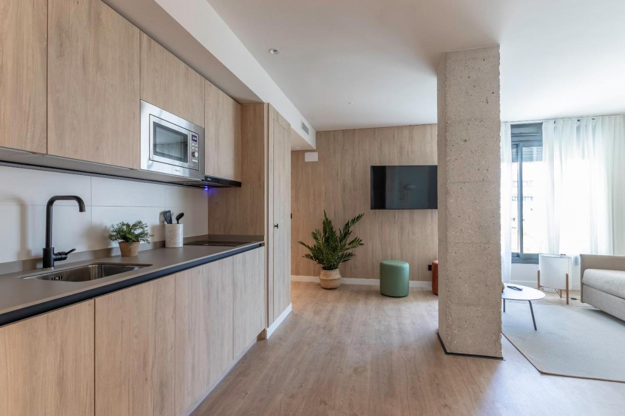 Apartamentos Líbere Pamplona Yamaguchi Exterior foto