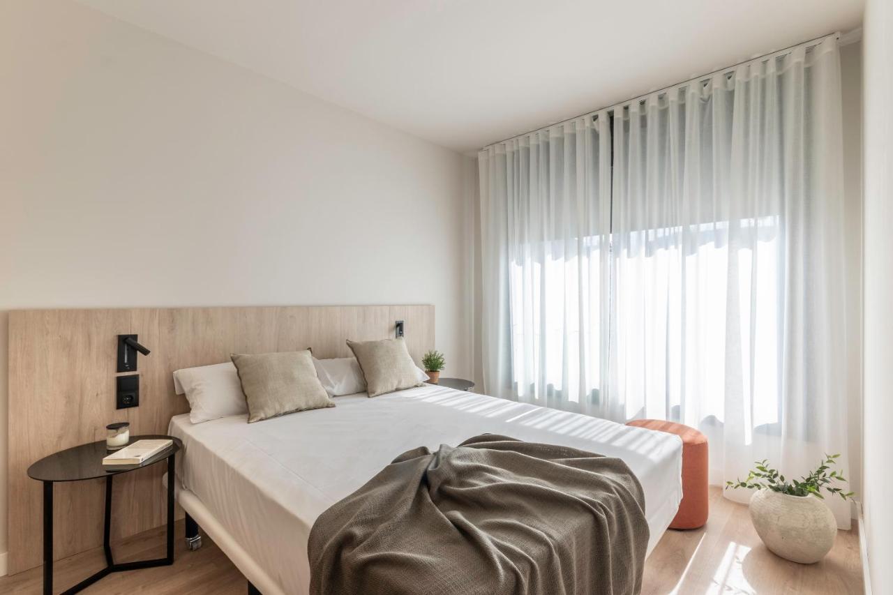 Apartamentos Líbere Pamplona Yamaguchi Exterior foto