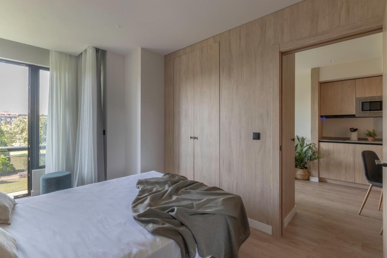 Apartamentos Líbere Pamplona Yamaguchi Exterior foto
